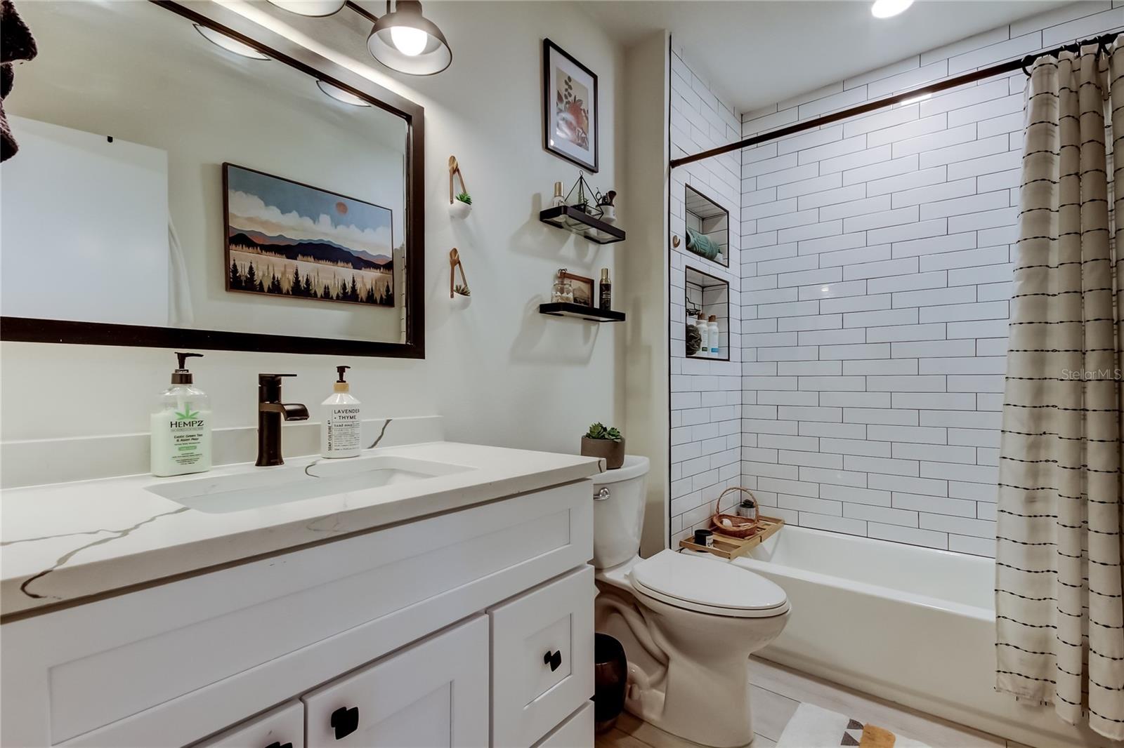 ON TOP OF THE WORLD - Residential