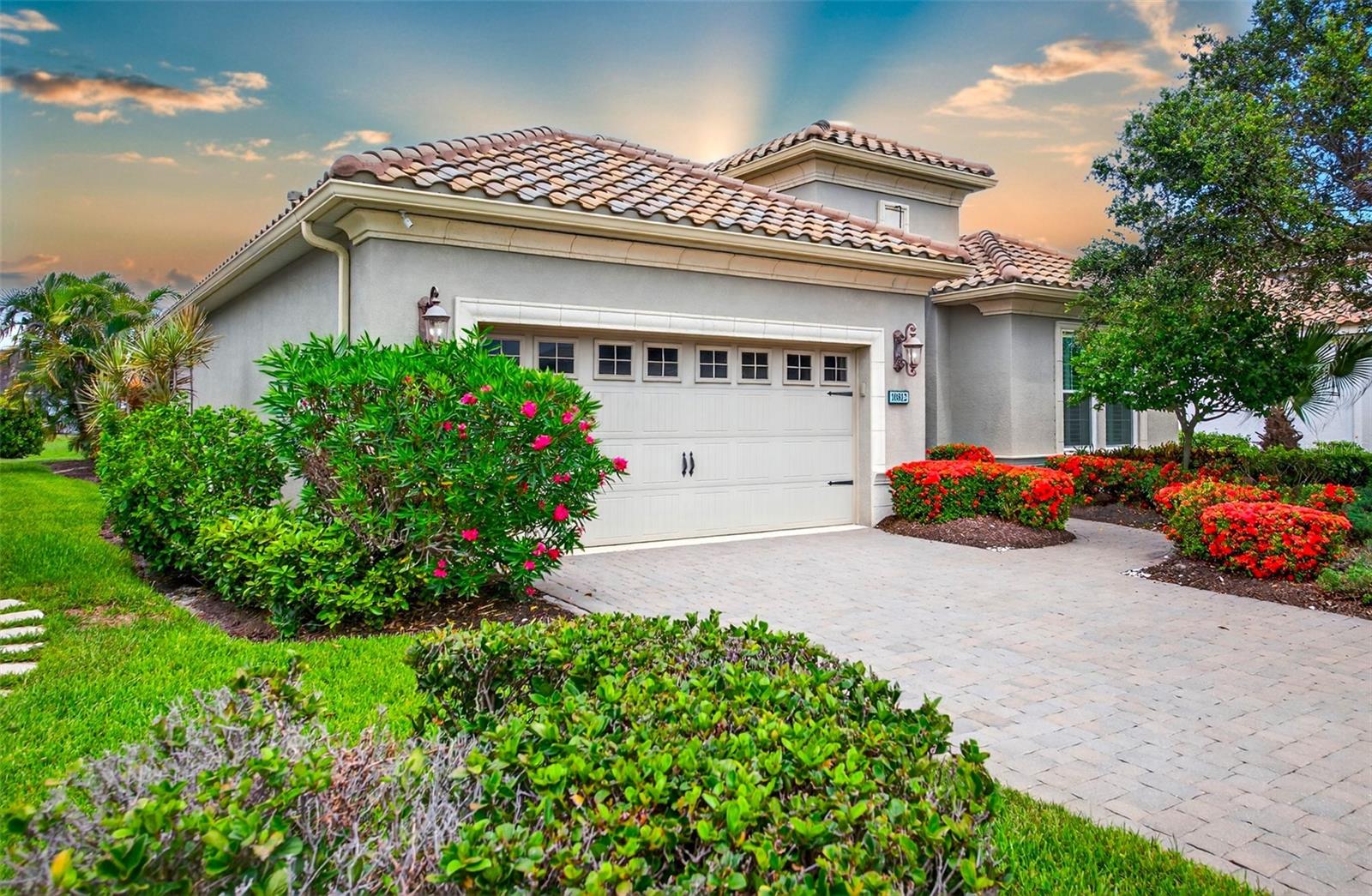 *STUNNING LAKE VIEW*, *PRIVATE HEATED POOL*, *LARGE EXTENDED LANAI*,*MANY CUSTOM UPGRADES THROUGHOUT* *SOCIAL & FITNESS MEMBERSHIP DUES ARE INCLUDED IN THE HOA FEE* *NO CDD FEE* *NOT IN A FLOOD ZONE* The COMMUNITY POOL AND SPA are just block away. *NEW HVAC SYSTEM*, *NEW WATER HEATER*, *NEW POOL & HEAT PUMP*, *NEW WATER PURIFYING SYSTEM*, *HURRICANE SHUTTERS*, *PLANTATION SHUTTERS*, *CROWN MOLDING*, *CERAMIC TILES IN THE LIVING AREA* and more. The HOA fees include landscape maintenance (lawn mowing, fertilizing, mulching, fungus/insect treatment etc), irrigation, the electronically monitored gated entry systems for the homeowners and new gate with 24hr guard, maintenance of the private roads, full-time on-site manager, a large heated community pool with spa and a large gas grill plus social & fitness membership. Very welcoming CUSTOM-DESIGNED property boasts 2231 sq ft with 3BD / 2.5BA + large DEN / OFFICE and a HEATED PRIVATE POOL overlooking the lake. This home features open concept gourmet kitchen with a gas stove, breakfast bar, real wood cabinets, granite counters and walk-in pantry, -laundry room with custom cabinets for extra storage, -very spacious, airy and inviting living space with a formal dining area, -private, luxury primary en-suite with large bedroom, walk-in closets and a oversized bathroom with 2 separate vanities, fully tiled walk-in shower and a private toilet. 2 additional good size bedrooms with built-in closets share the elegant guest bathroom with single vanity, bathtub with overhead shower, and the linen closet. The split-bedroom floor plan gives lots of privacy for the guests to ensure comfort of their stay. Extended lanai with a private pool overlooking the lake is an ideal place for you to spend time outdoors, enjoying your time with family & friends grilling, swimming, relaxing or simply chilling admiring the beauty of the view! This very popular community of Boca Royale offers many optional activities like playing golf, tennis, fitness center, community pool, spa, pickleball, dining restaurant, dog park and more. Fantastic location to enjoy the natural beauty of the Sunshine State with access to multiple nature parks nearby, beautiful trails, world-famous public beaches within a few miles of the community and much more. Just minutes from local restaurants, shopping and medical centers.THIS IS A MUST SEE WATERFRONT HOME. Everything you've desired is right here! Take action to call this beautiful, like-model home and this dream lifestyle yours! Schedule your showing today!
***Please check out the 3D tour!***
