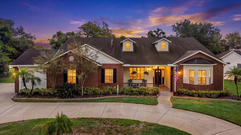 Photo of 8805 Crosswood Court, Riverview, FL 33578 (MLS # TB8545157)