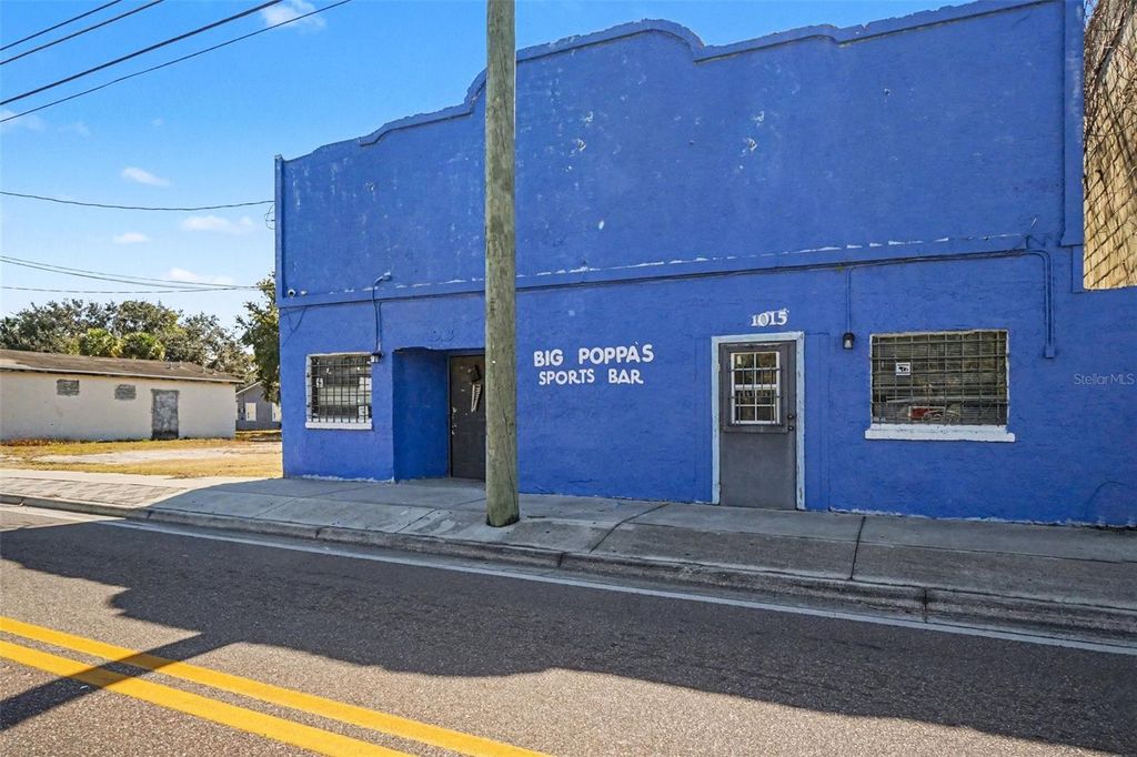 Photo of 1013 Historic Goldsboro Boulevard, Sanford, FL 32771 (MLS # O6382077)