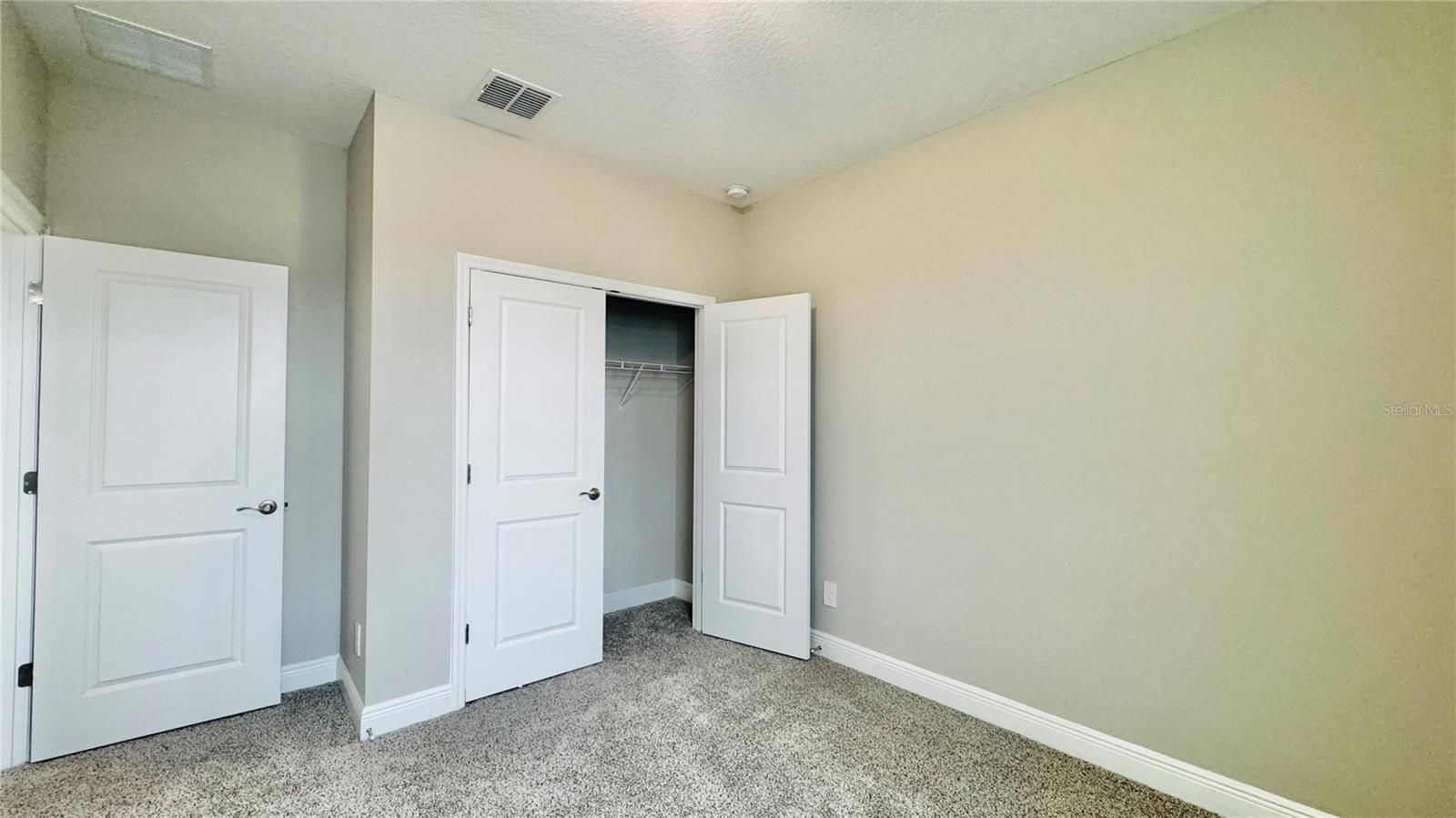 SILVER SPRINGS BUNGALOWS - Residential Lease