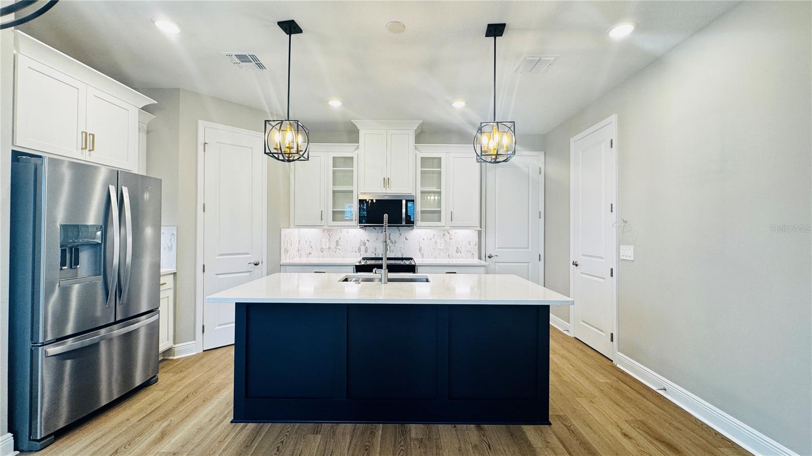 SILVER SPRINGS BUNGALOWS - Residential Lease