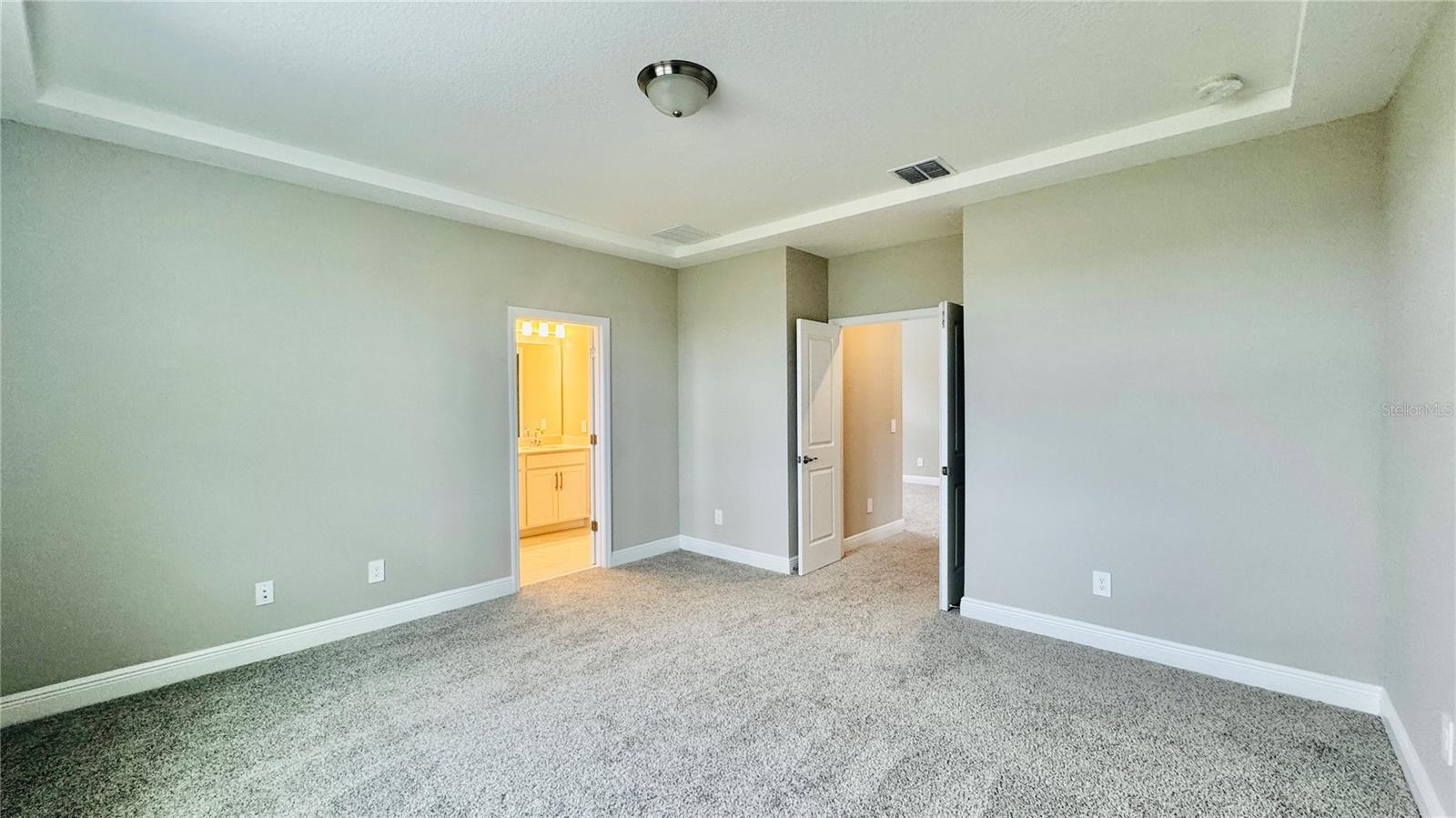 SILVER SPRINGS BUNGALOWS - Residential Lease