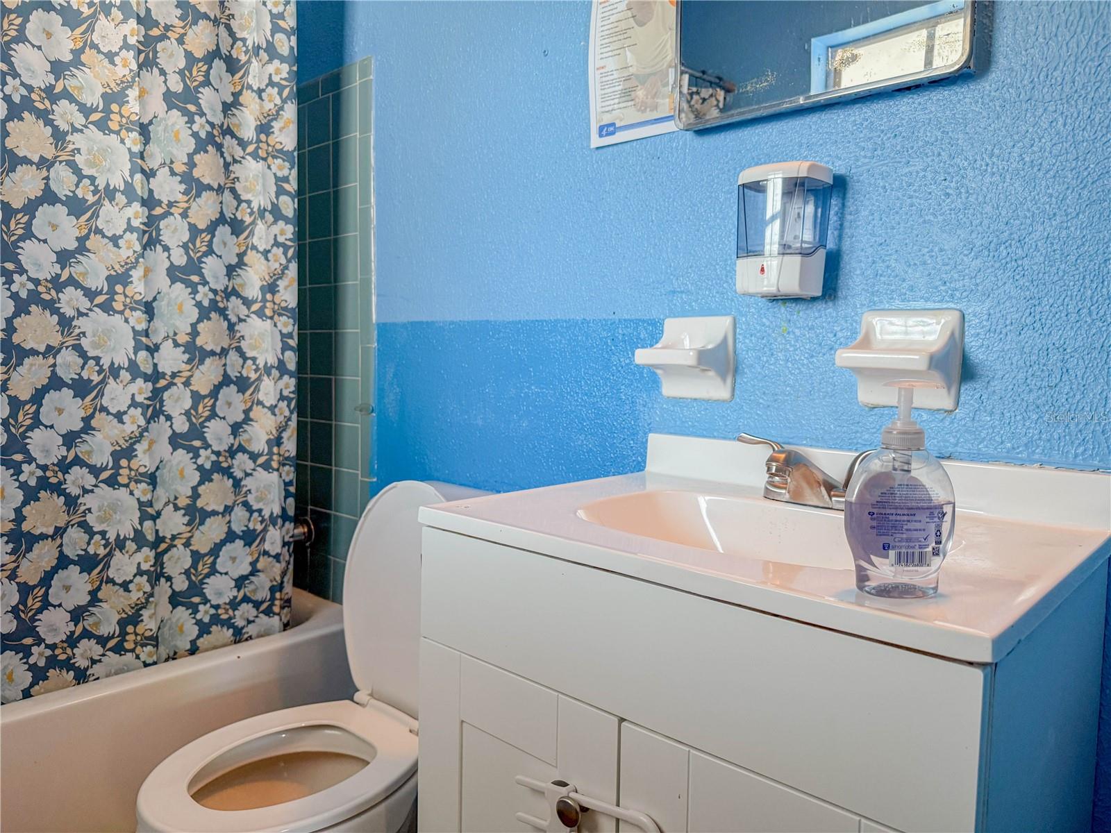 PROGRESS VILLAGE UNIT 2 - Commercial Sale