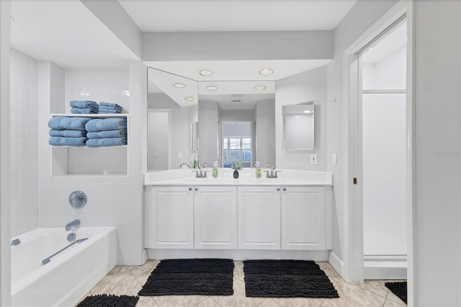 BOLLETTIERI RESORT VILLAS II A - Residential Lease