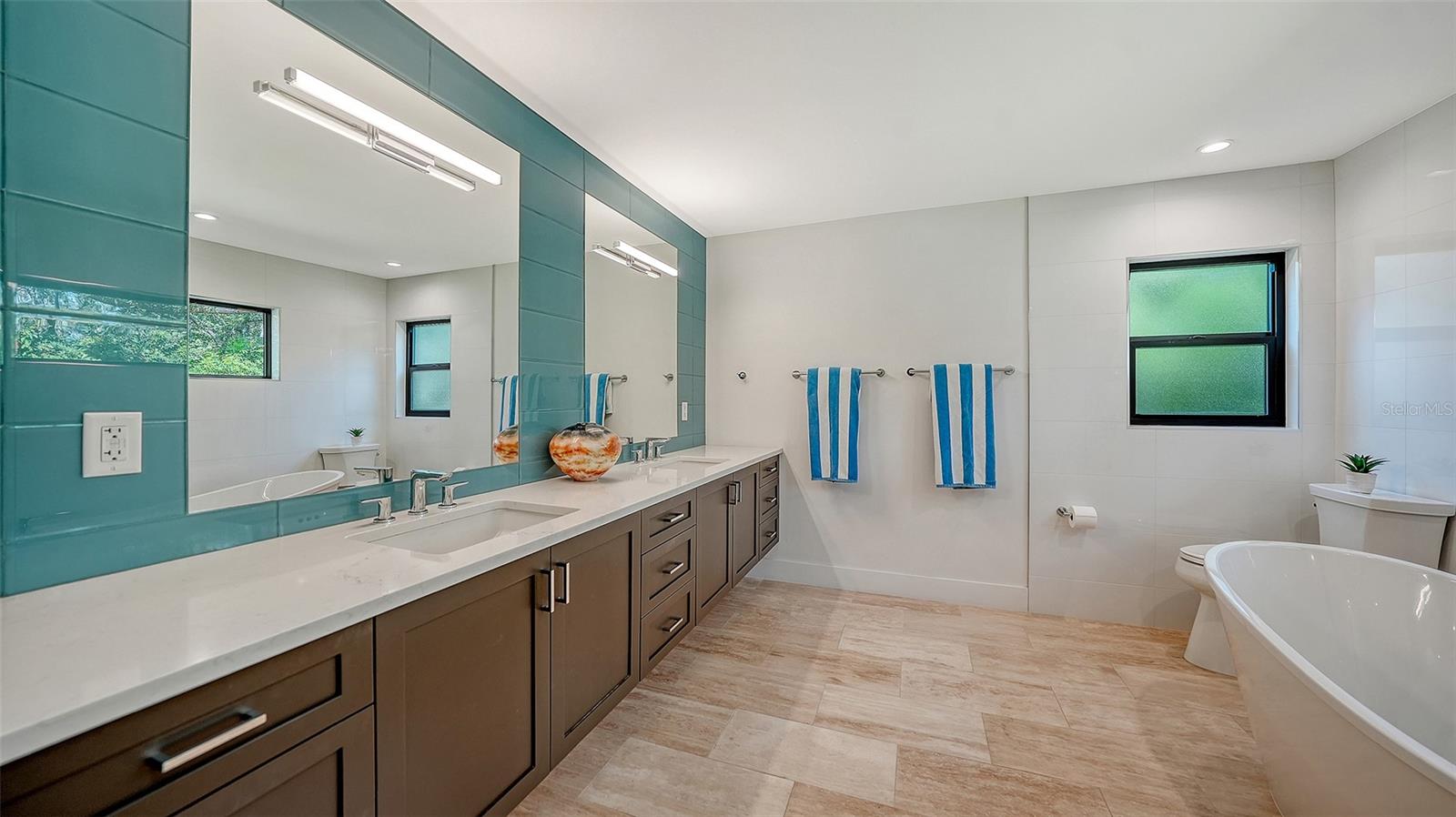 THE LANDINGS - Residential