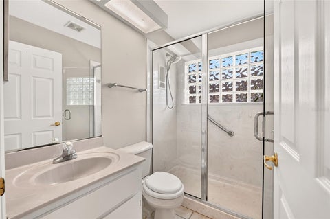 Tiny photo for 11474 SW 69th Cir, Ocala, FL 34476 (MLS # OM733257)