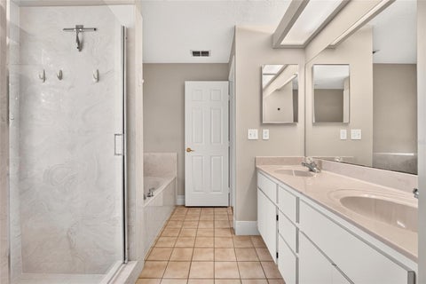 Tiny photo for 11474 SW 69th Cir, Ocala, FL 34476 (MLS # OM733257)