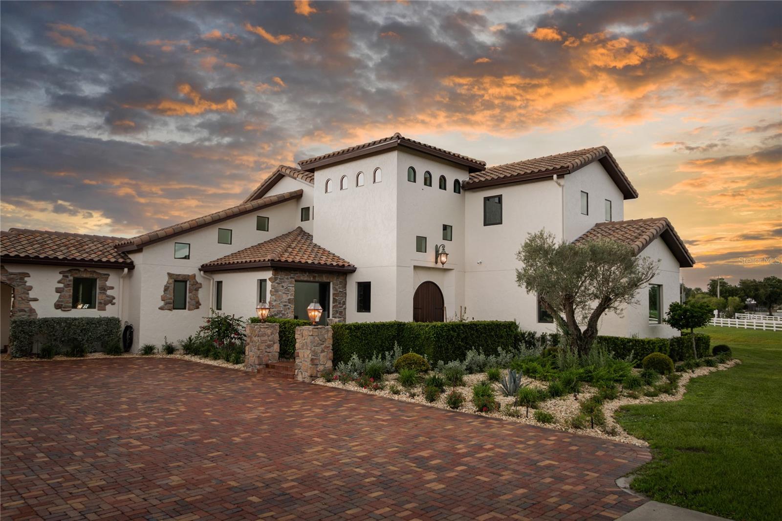1670 RANCH CLUB BOULEVARD