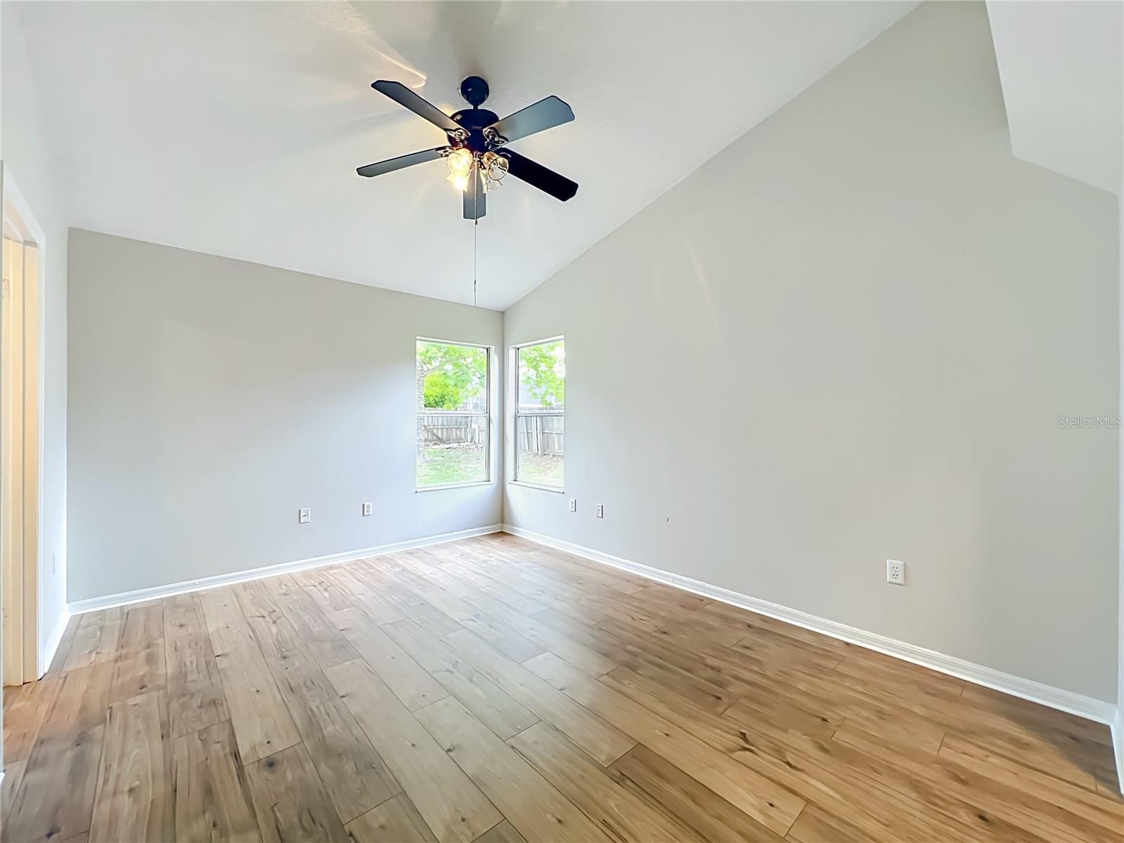 MIDDLETON OAKS - Residential