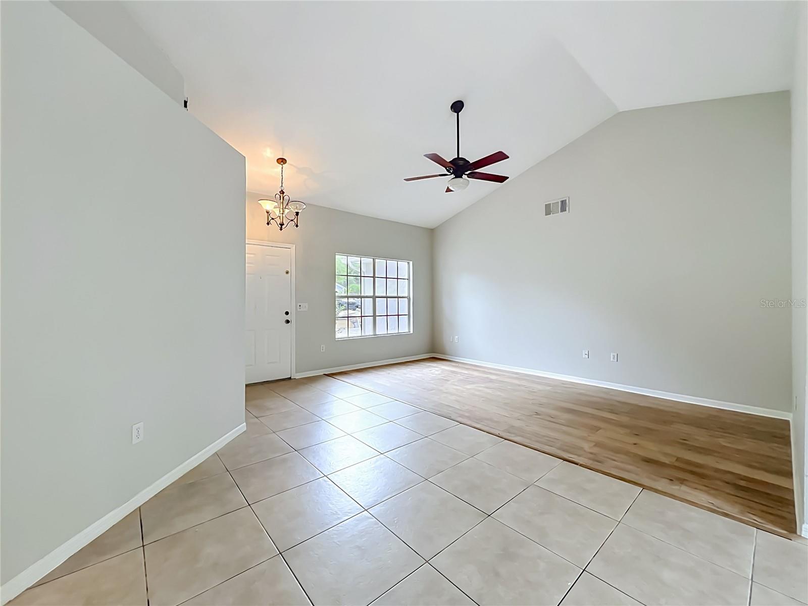 MIDDLETON OAKS - Residential