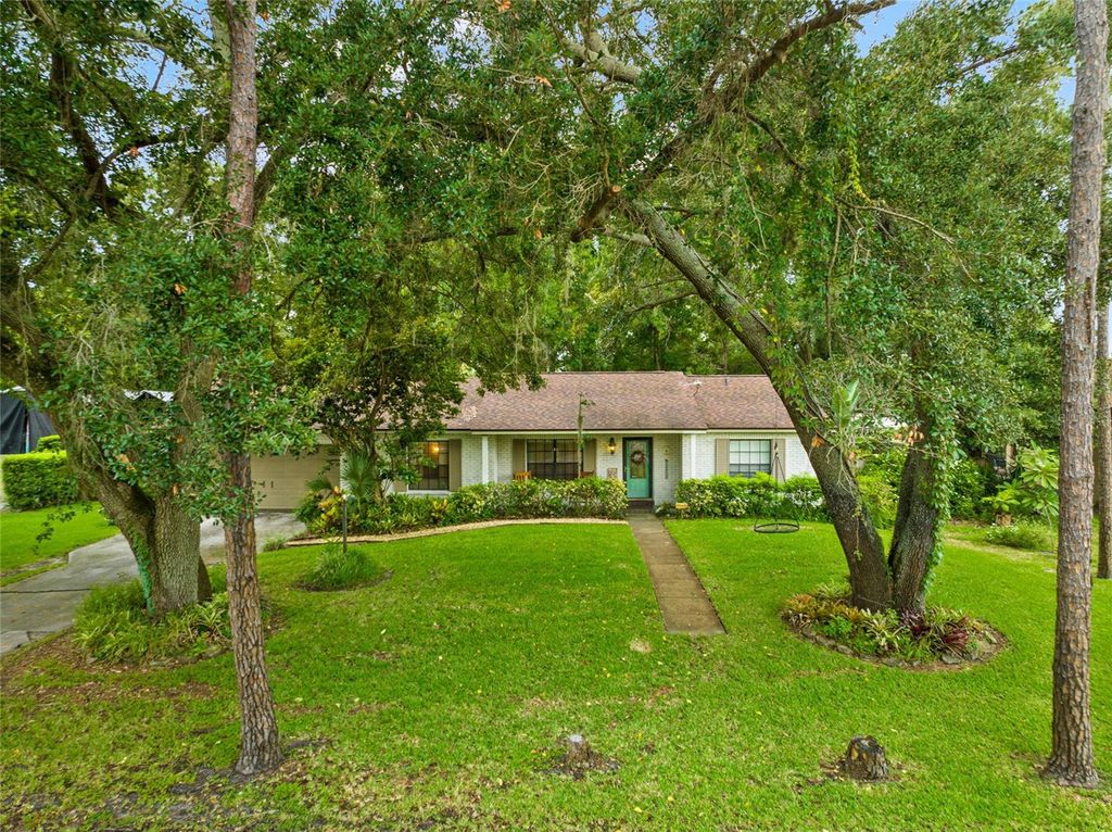 Photo of 3555 LAKE JOYCE DRIVE, LAND O LAKES, FL 34639 (MLS # T3466004)