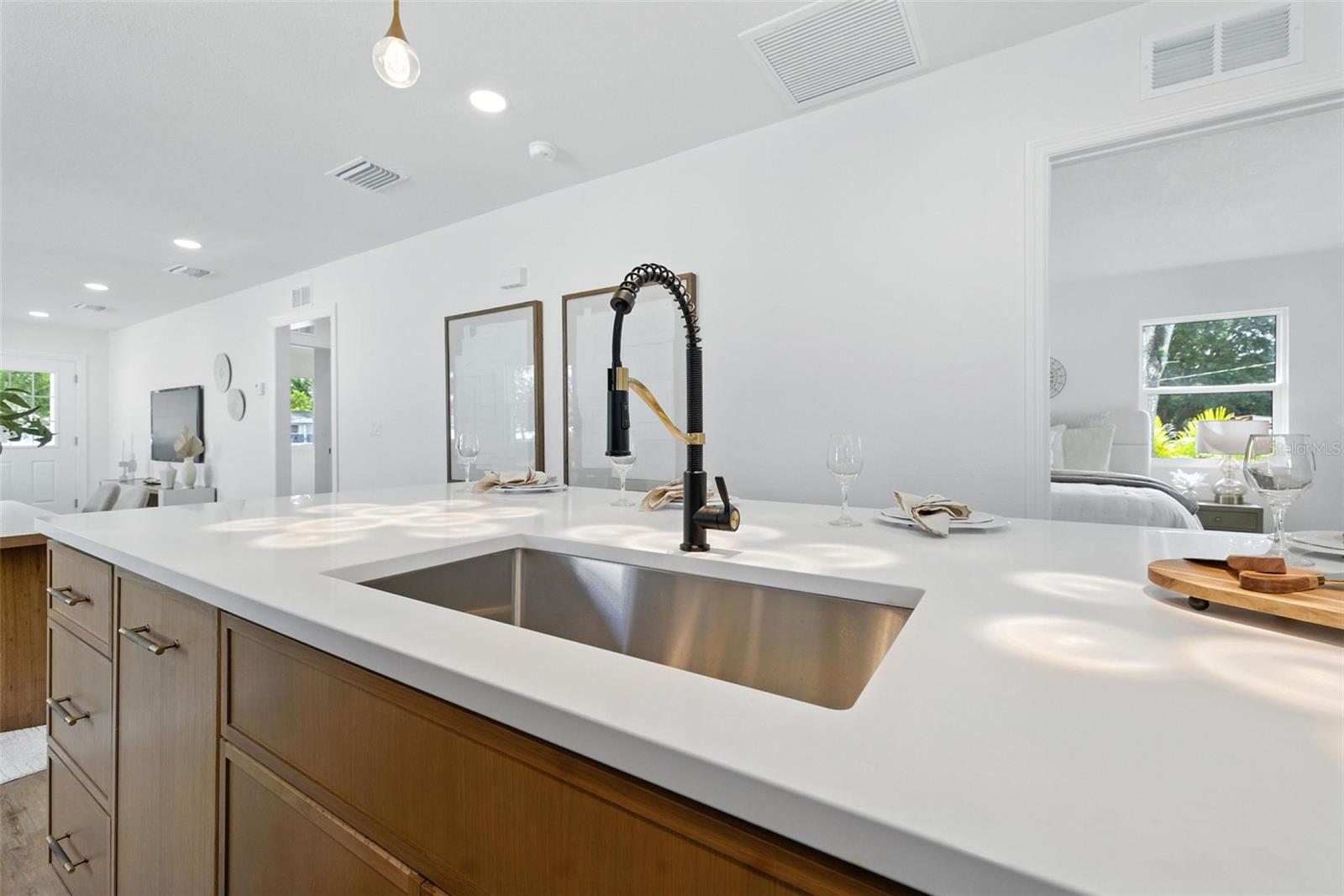 MOUNT WASHINGTON 1ST SEC - Residential Income