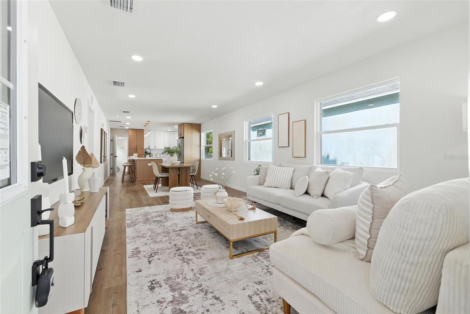 MOUNT WASHINGTON 1ST SEC - Residential Income