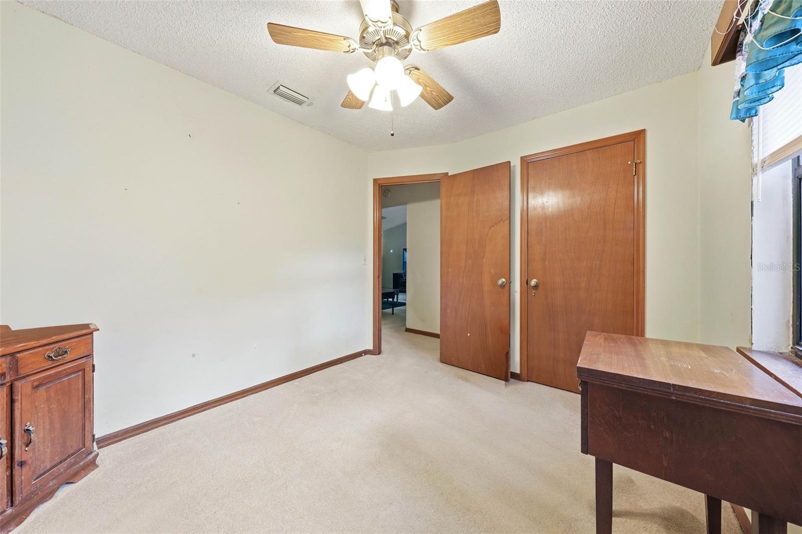 SILVER SPGS SHRS UN 23 - Residential