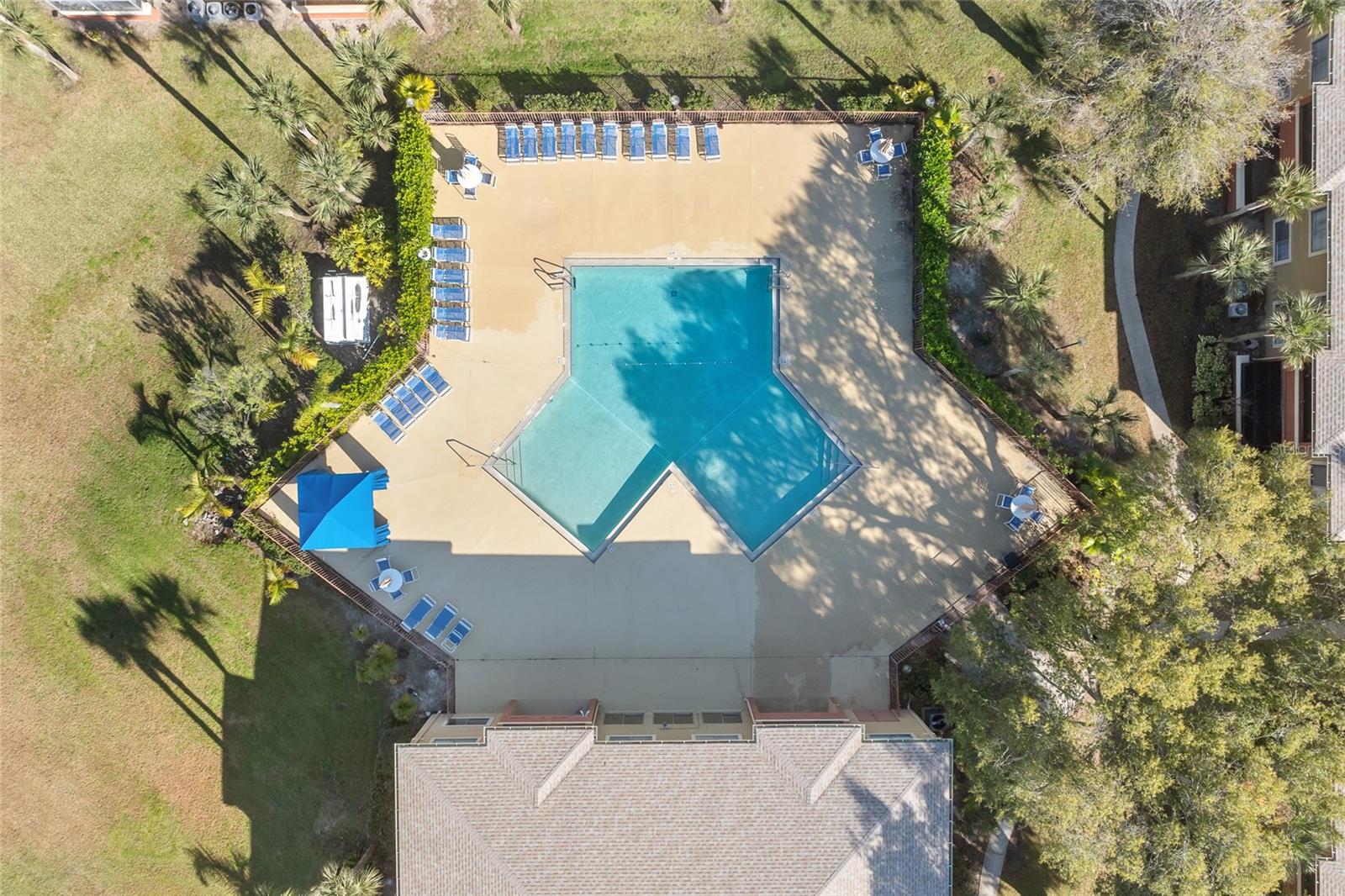 OXFORD SQUARE CONDO - Residential