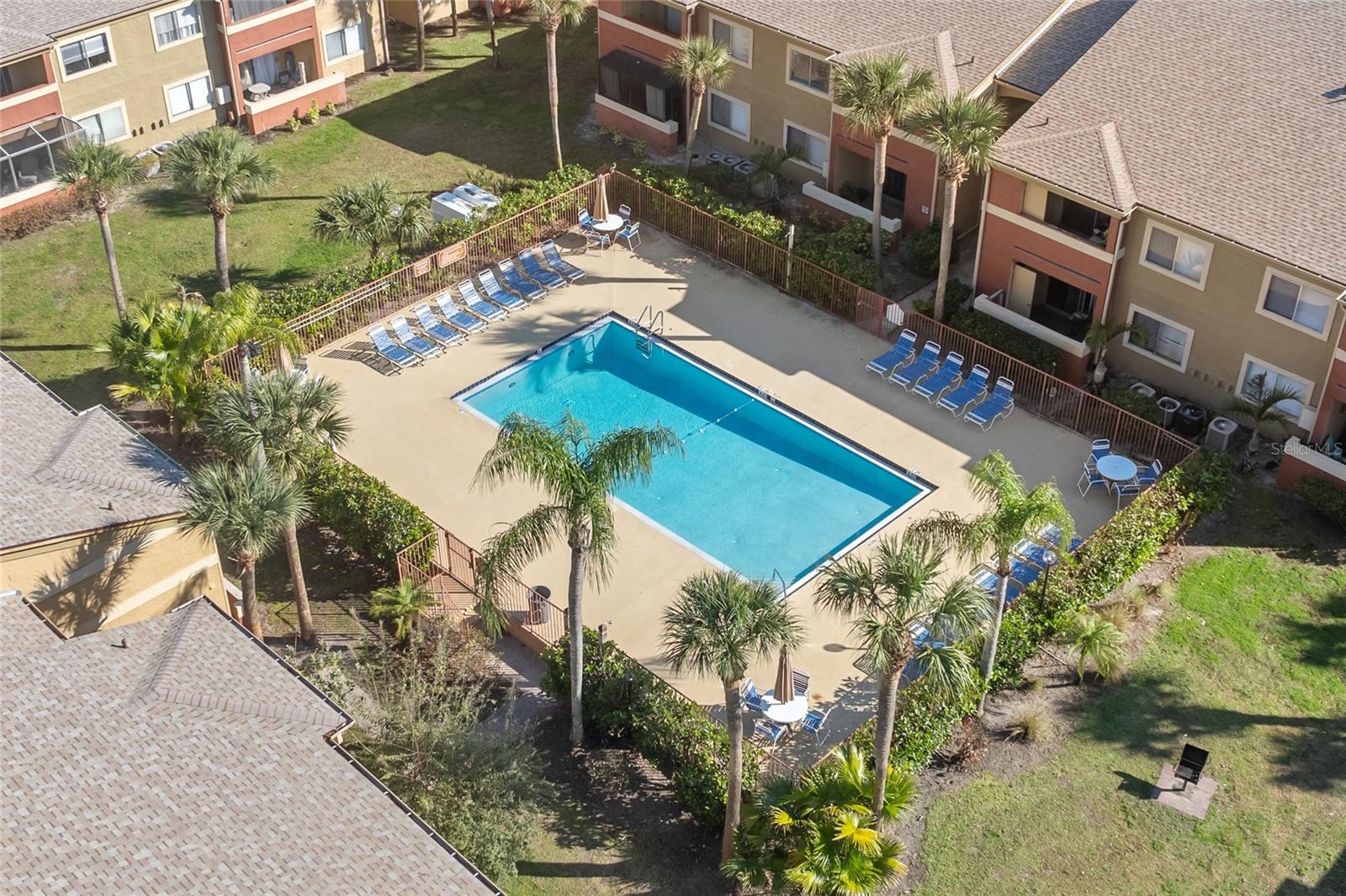 OXFORD SQUARE CONDO - Residential