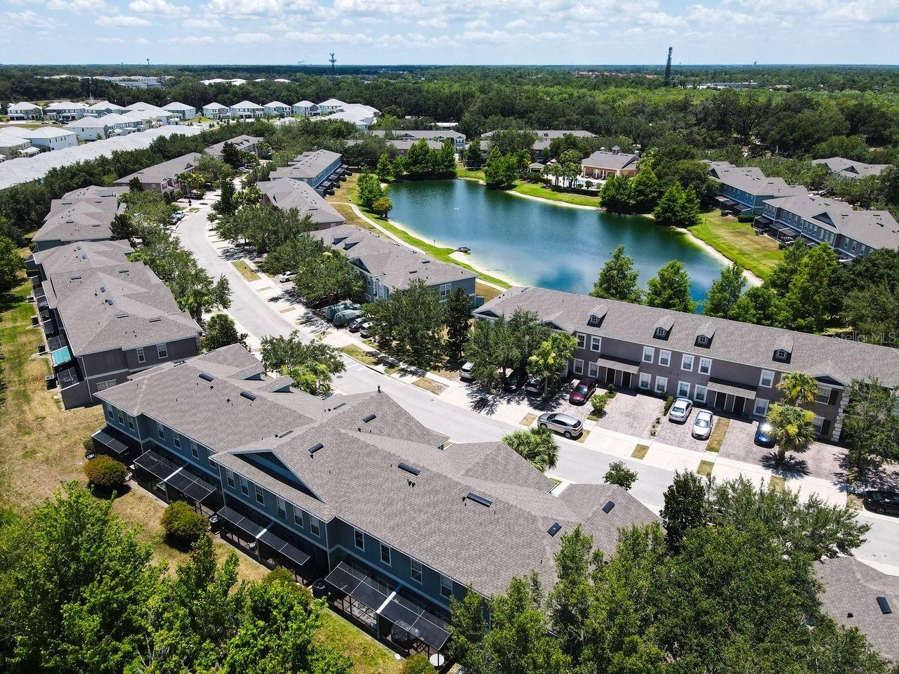 2376 CARAVELLE CIRCLE