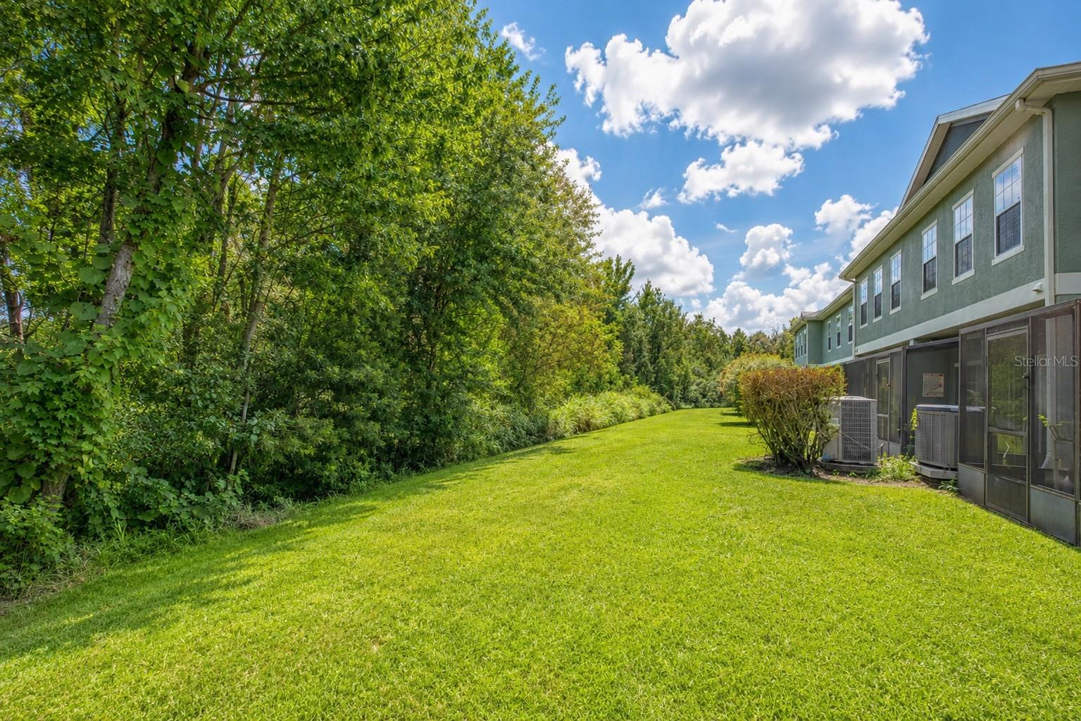 2376 CARAVELLE CIRCLE