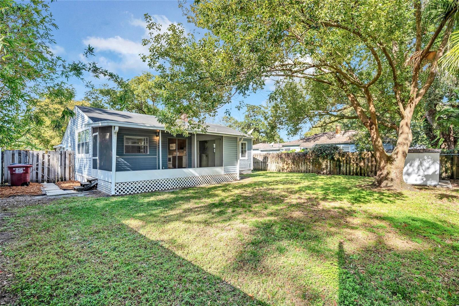 LAKESHORE SUB - Residential