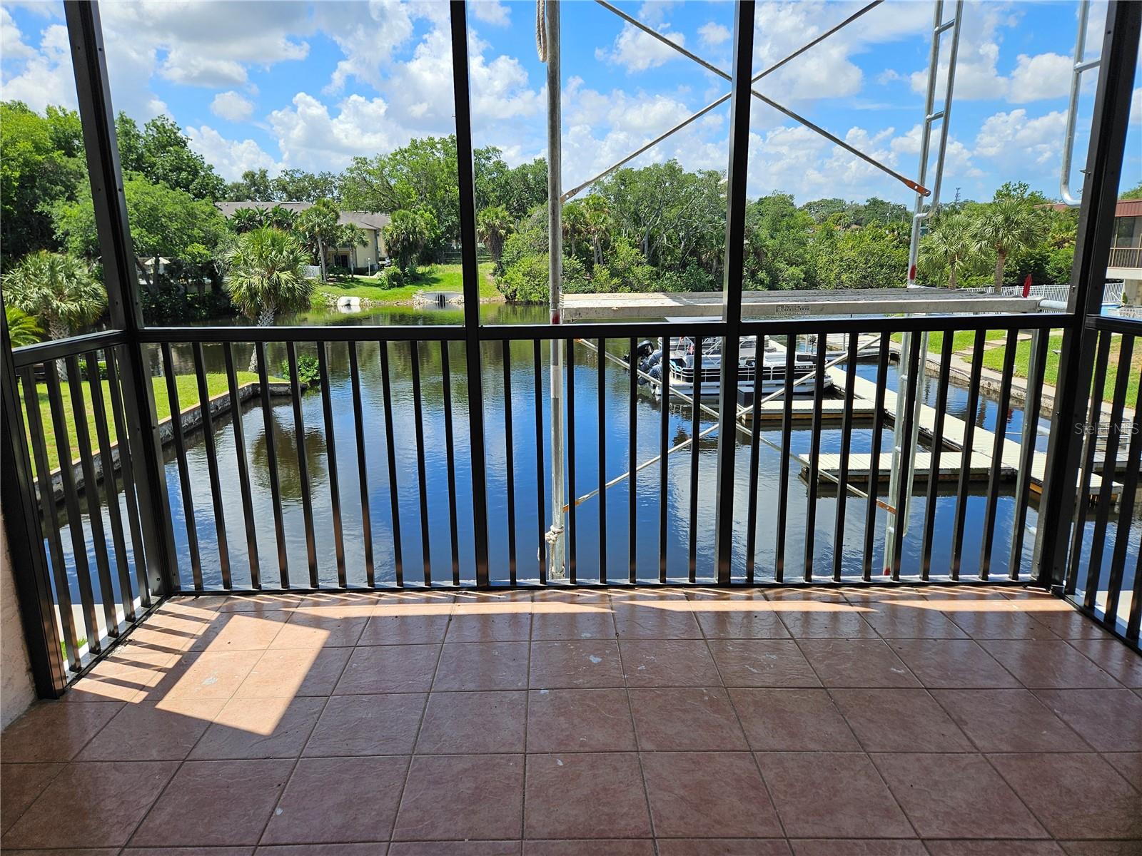 RIVER VILLAS CONDO PH 02 - Residential