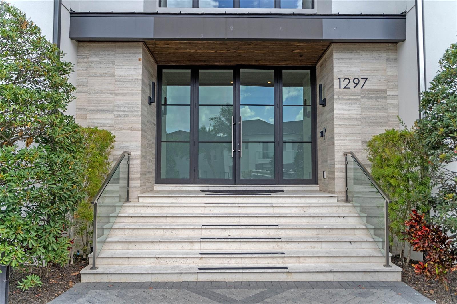 1297 GRAND TRAVERSE PARKWAY