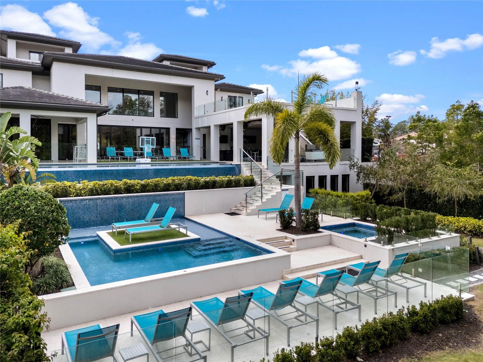 1297 GRAND TRAVERSE PARKWAY