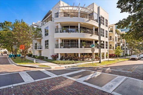 Photo of 1 S Eola Drive #3, Orlando, FL 32801 (MLS # O6381342)