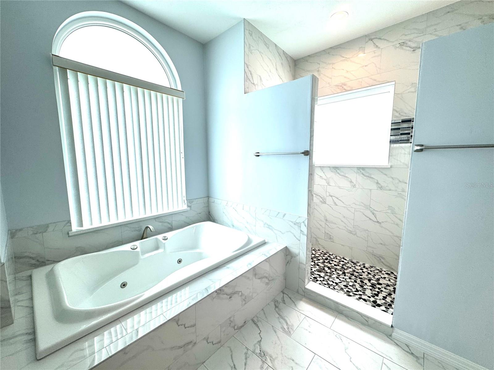 LIONSPAW TR G - Residential