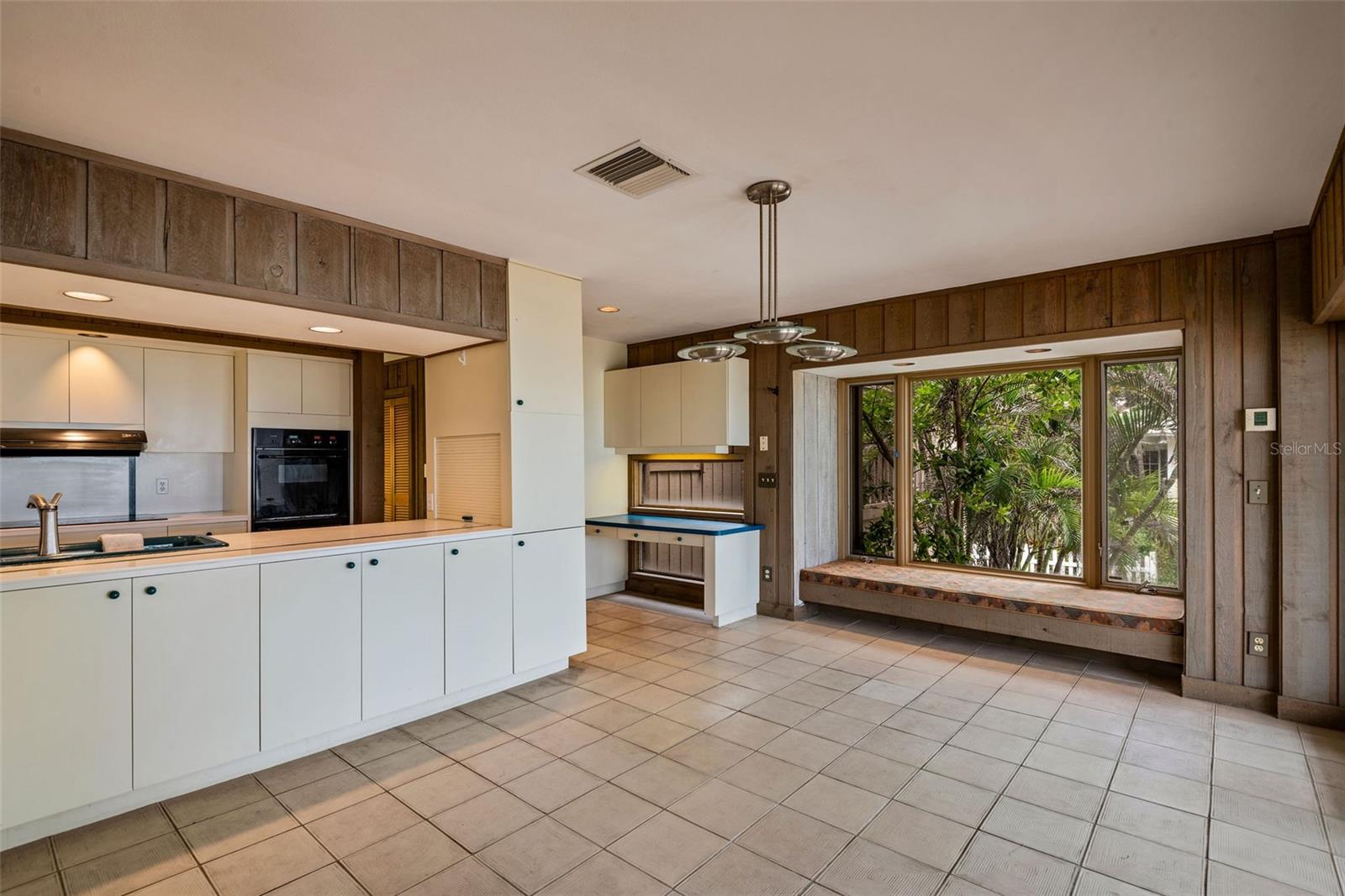 BELLEAIR BEACH UNIT 1 UNREC - Residential