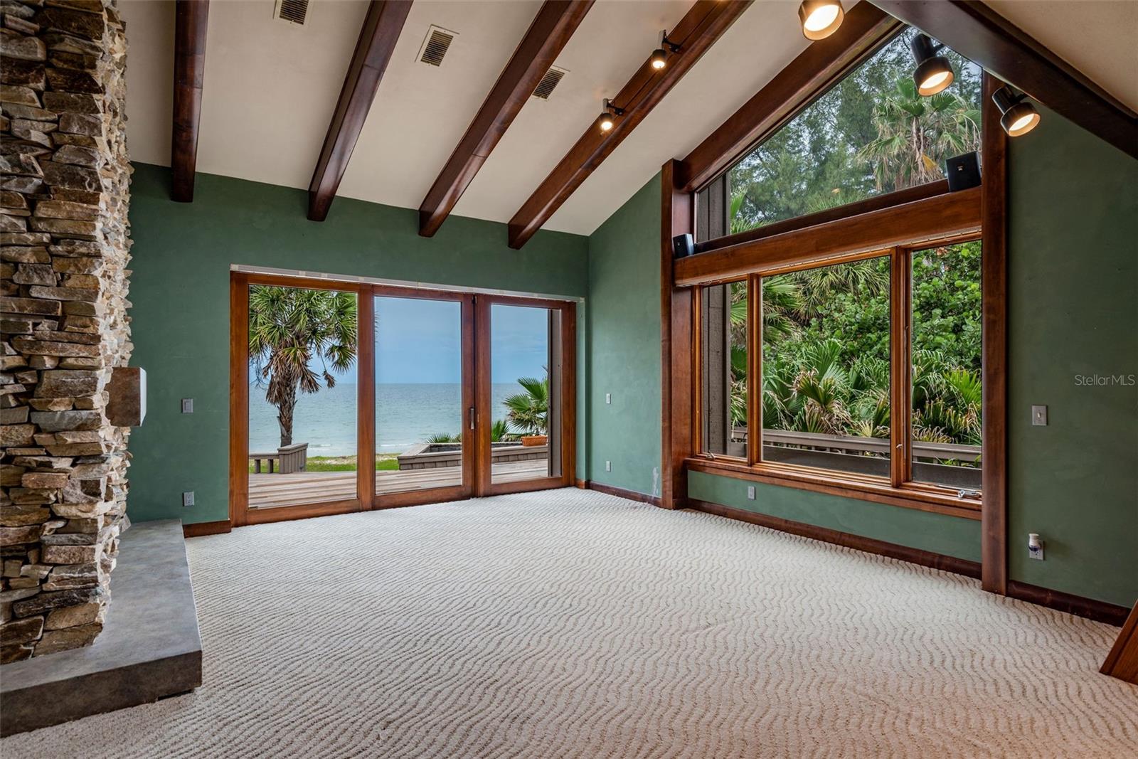 BELLEAIR BEACH UNIT 1 UNREC - Residential