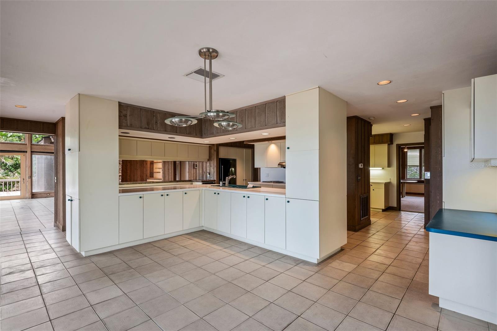BELLEAIR BEACH UNIT 1 UNREC - Residential