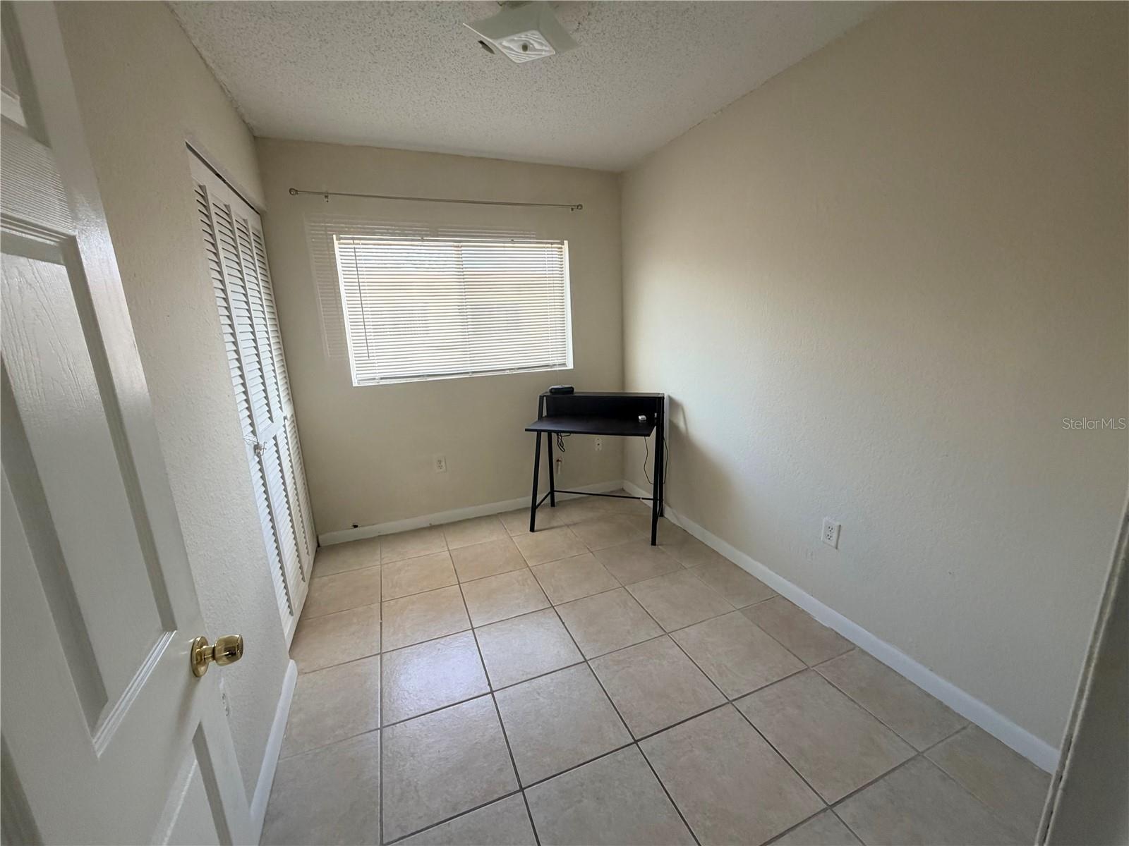 PLAZA DE LAS FUENTES CONDO - Residential