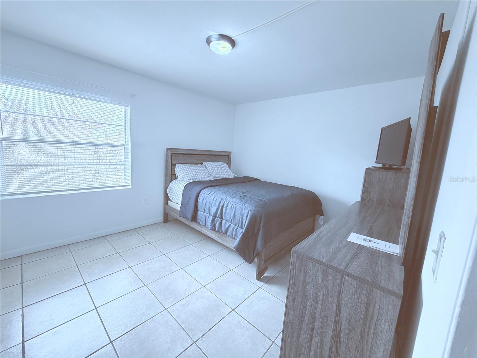 PLAZA DE LAS FUENTES CONDO - Residential