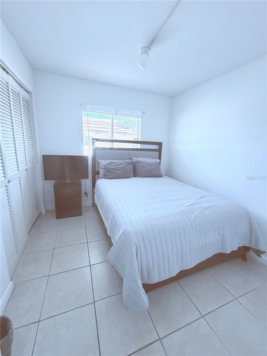 PLAZA DE LAS FUENTES CONDO - Residential