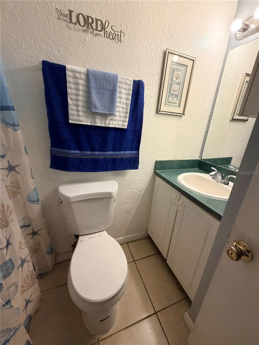 PLAZA DE LAS FUENTES CONDO - Residential