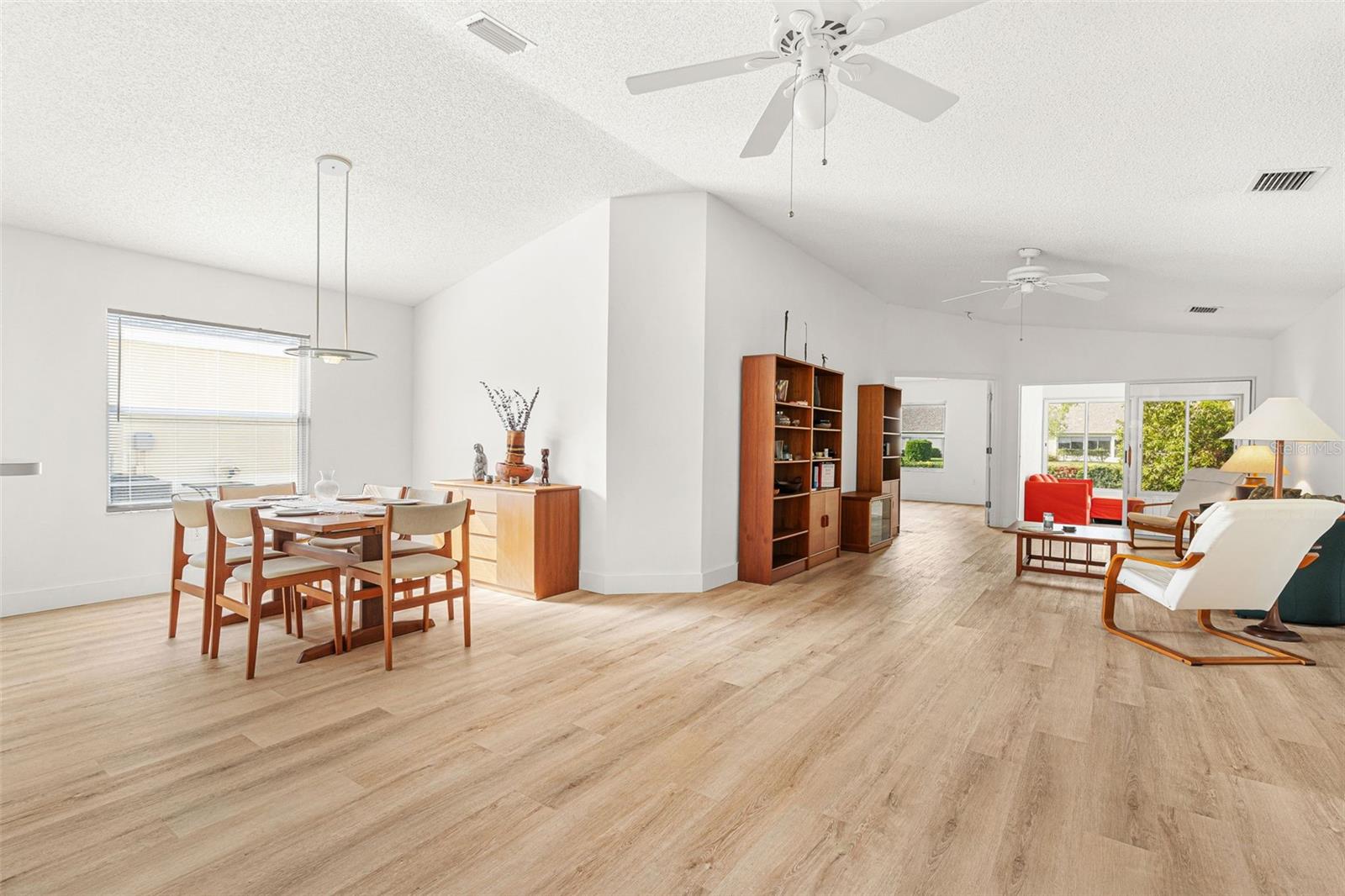 LANTANA VILLAS - Residential