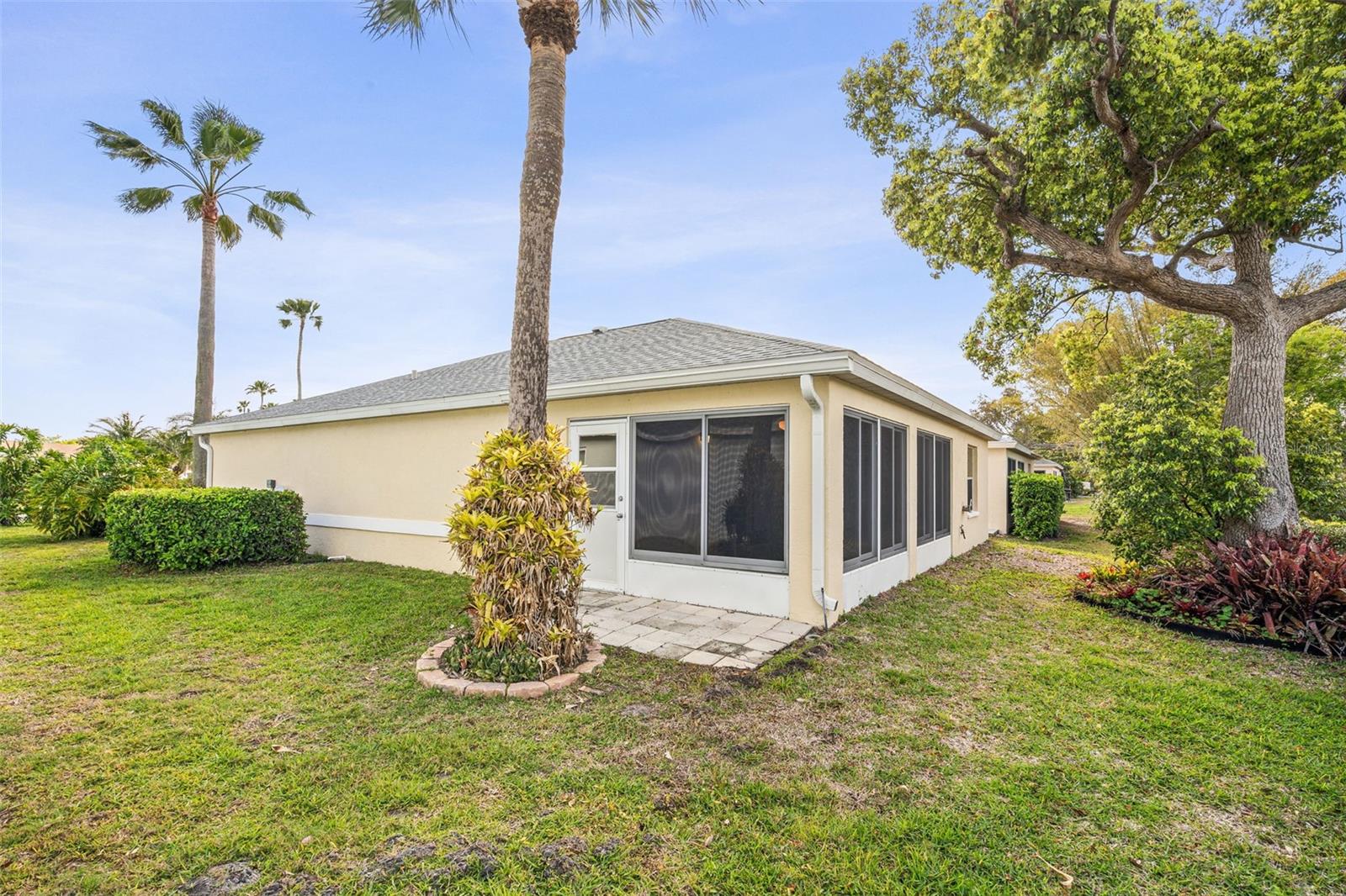 LANTANA VILLAS - Residential