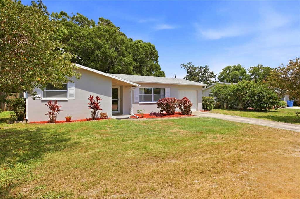 Photo of 29739 68th Street N, Clearwater, FL 33761 (MLS # A4696794)