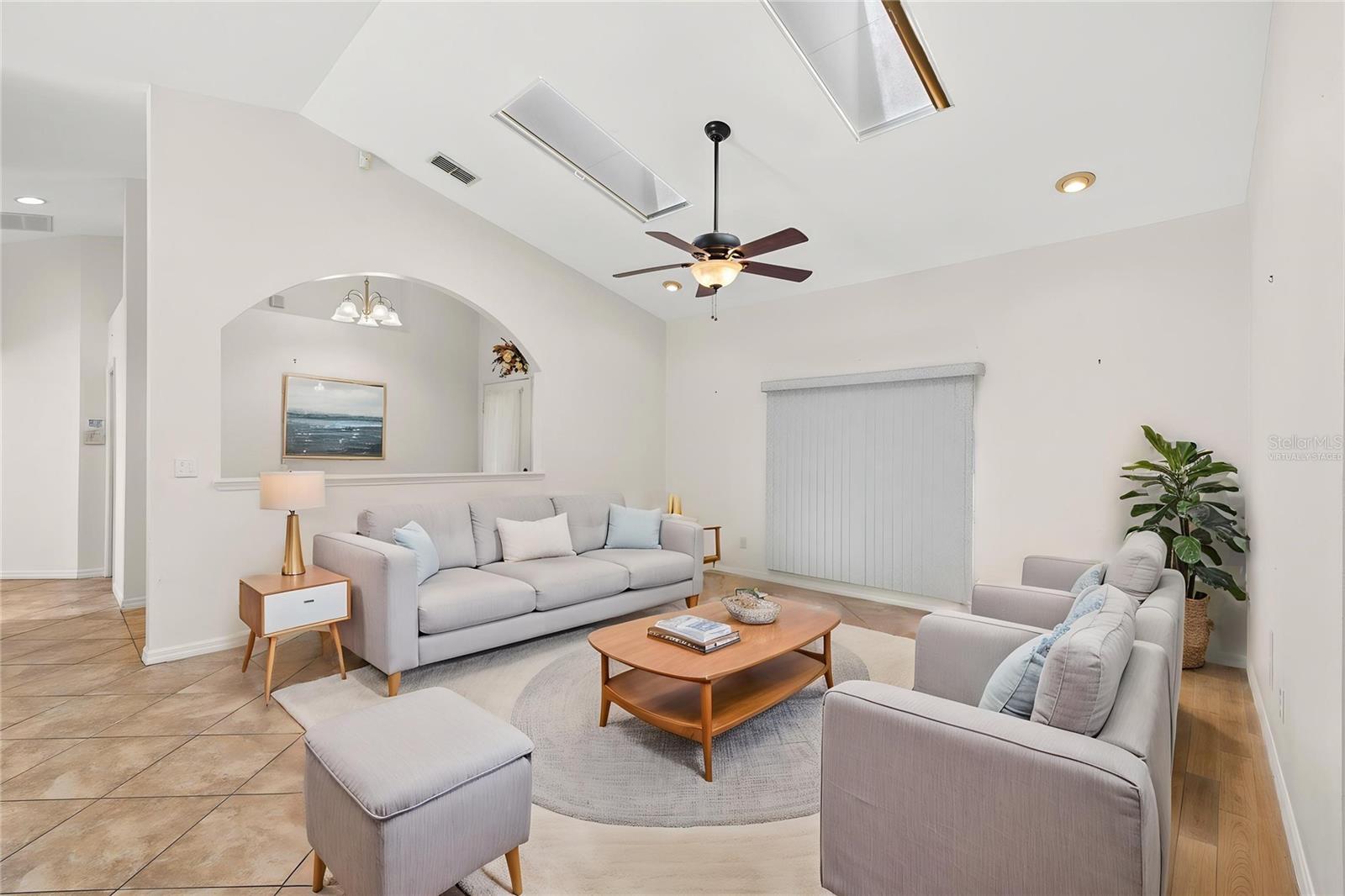 196 WATERVIEW CIRCLE