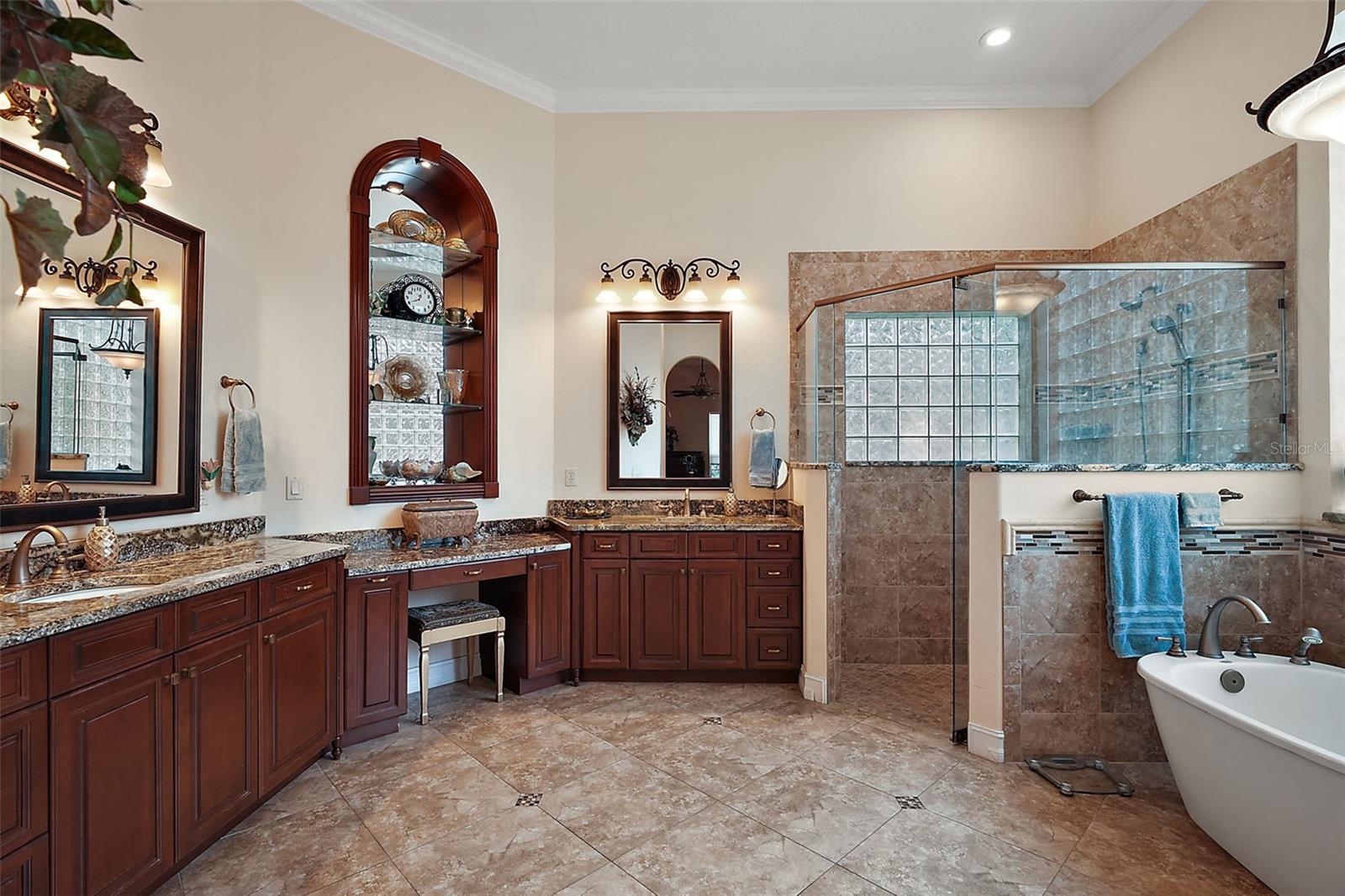 OAK HILL ESTATES SUB - Residential