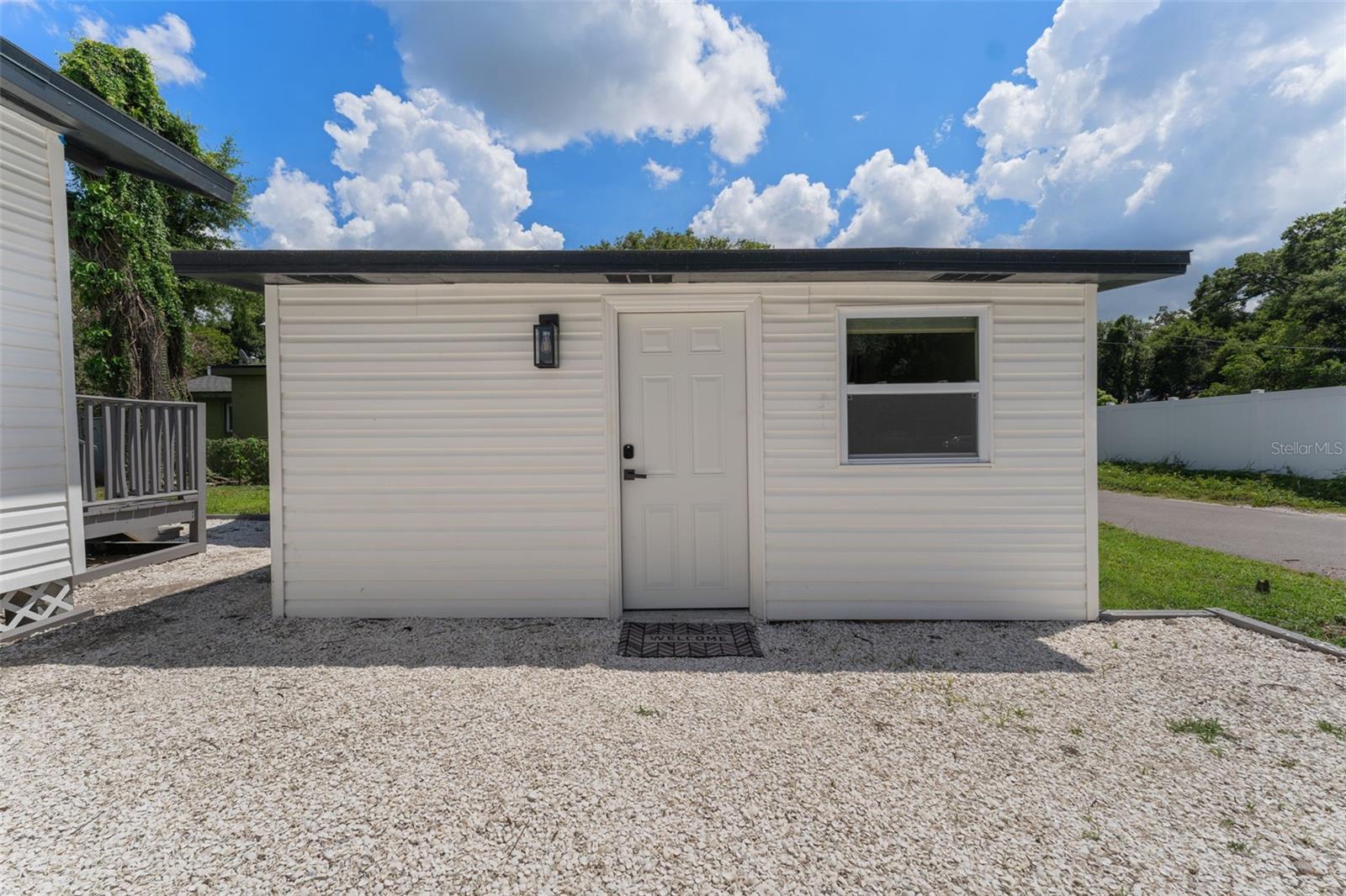 501 E CLUSTER AVENUE