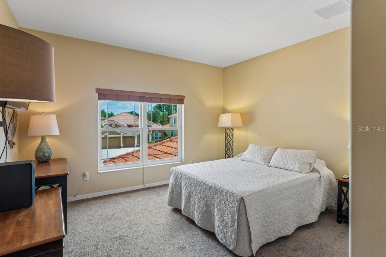 WATERS EDGE 04 - Residential