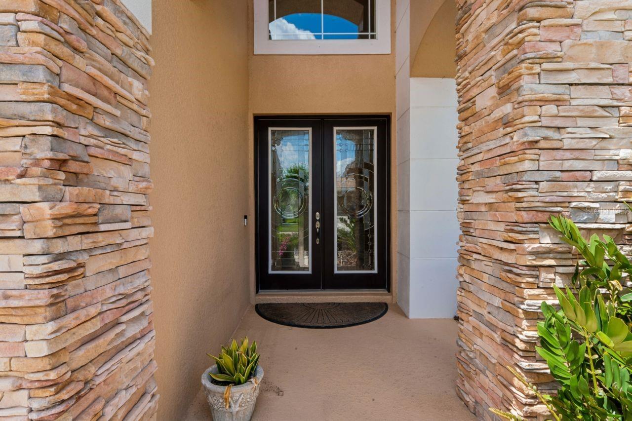WATERS EDGE 04 - Residential