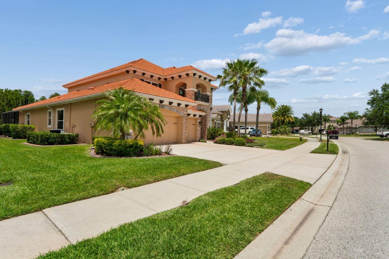 WATERS EDGE 04 - Residential