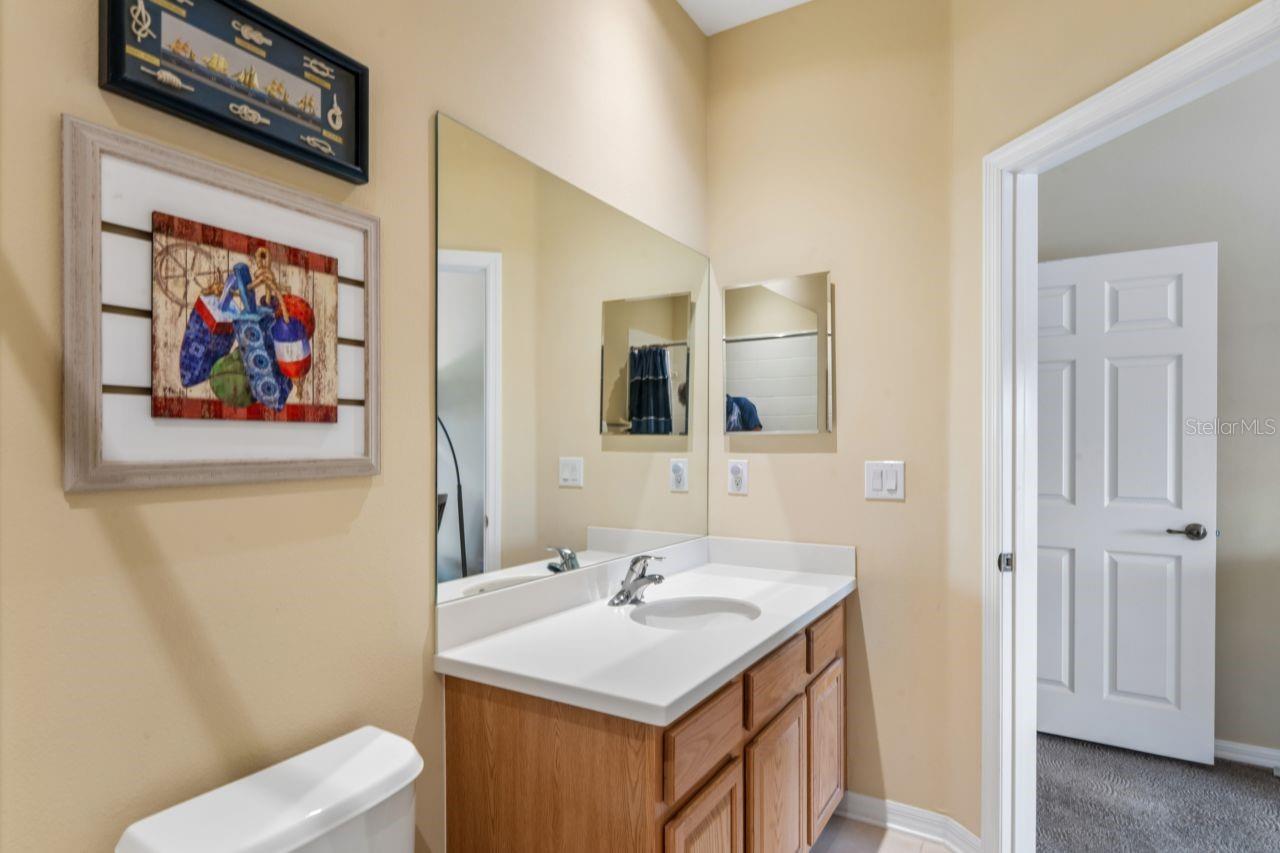 WATERS EDGE 04 - Residential