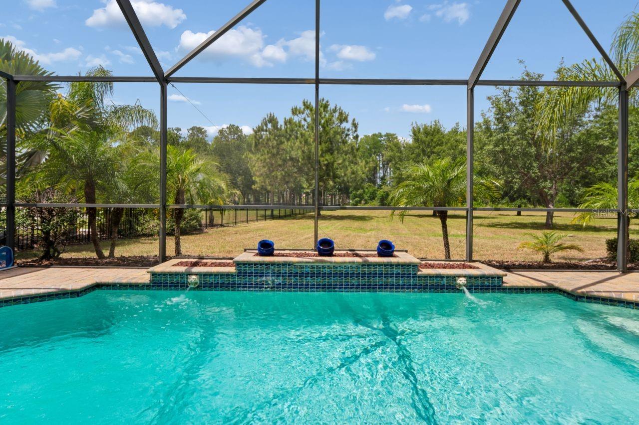 WATERS EDGE 04 - Residential