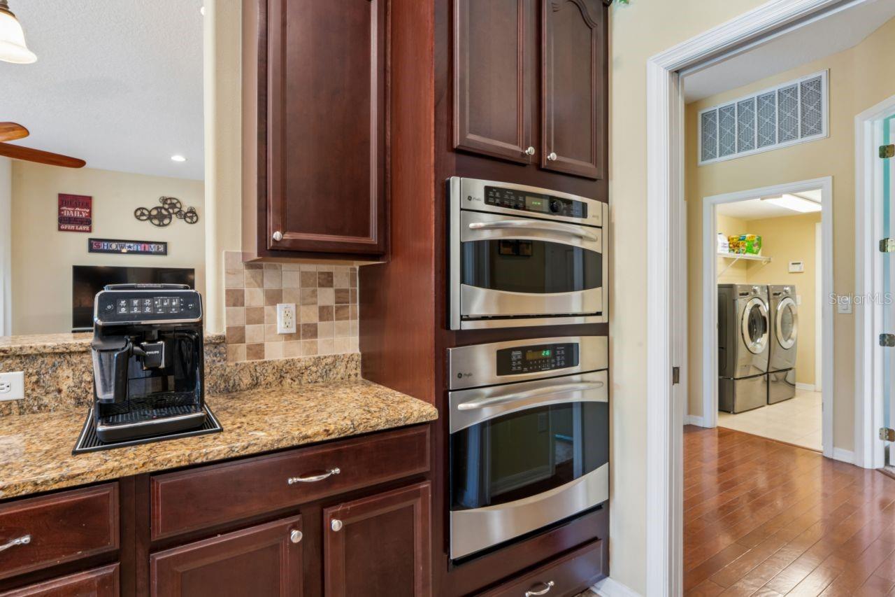 WATERS EDGE 04 - Residential