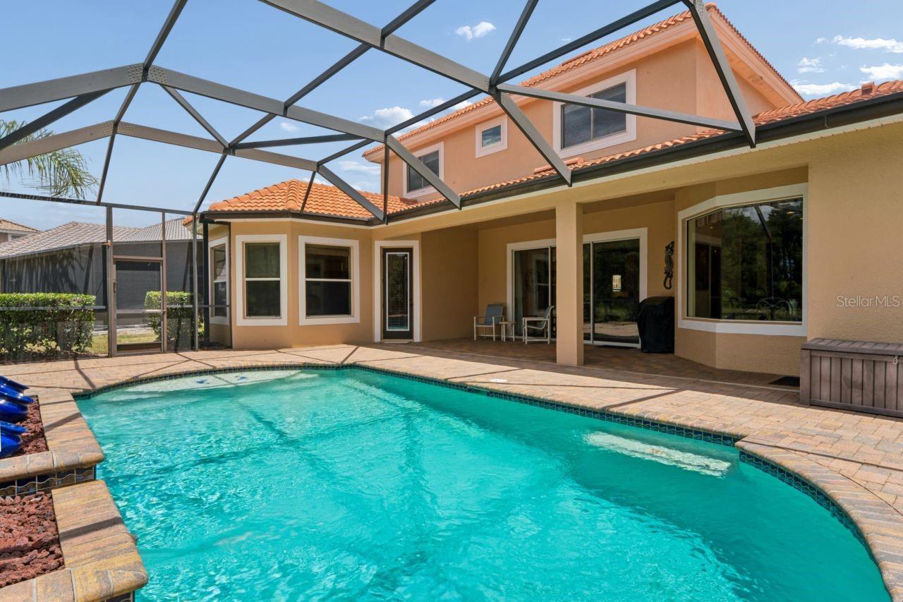 WATERS EDGE 04 - Residential