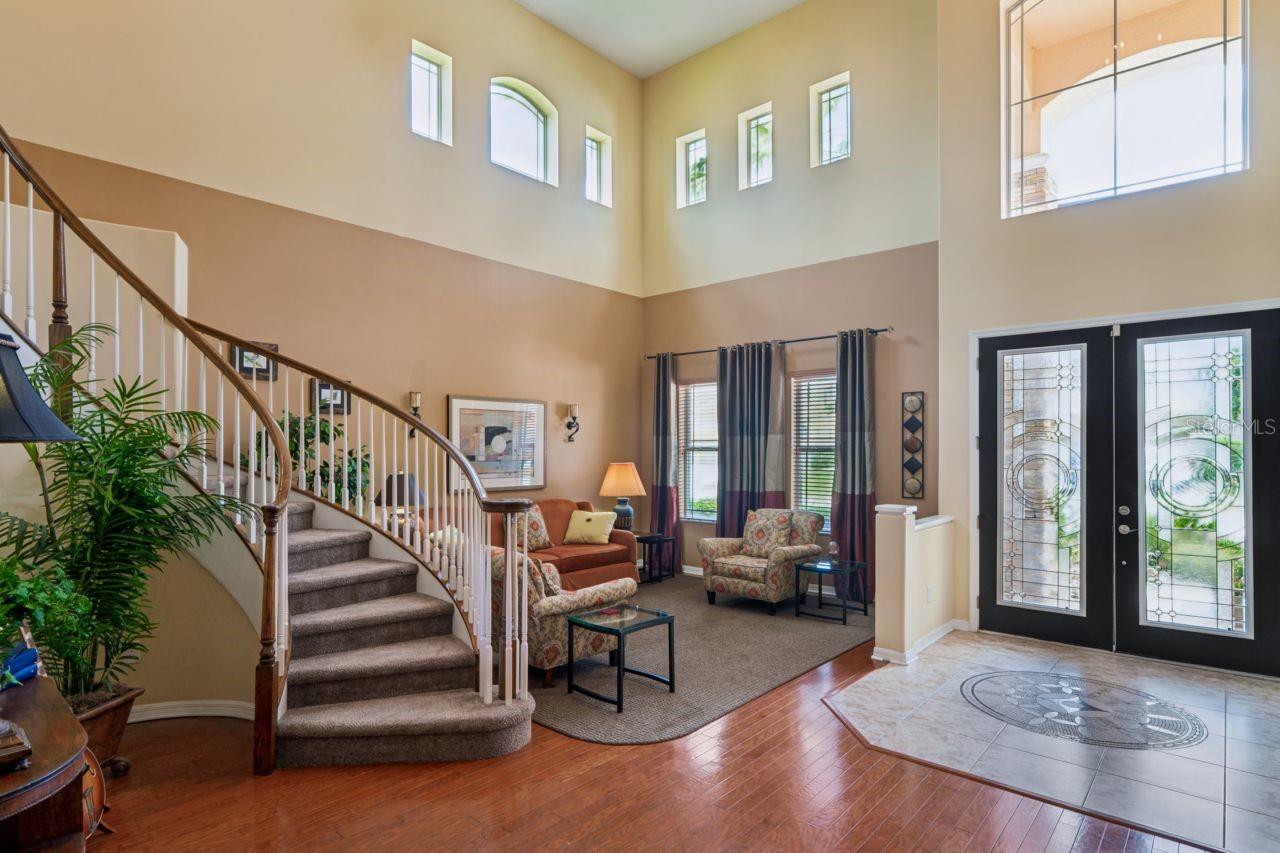 WATERS EDGE 04 - Residential